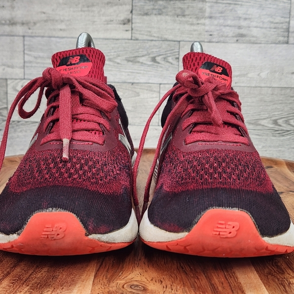 New Balance Womens Size 6 Fresh Foam Arishi V3 Red Running Shoes Boys Size 4.5 - Picture 3 of 16